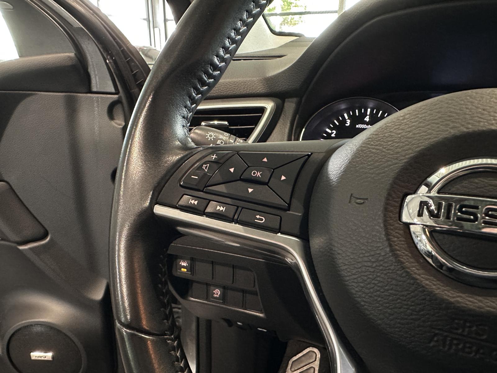 Nissan Qashqai *PANO, SPURHALTE, TOTWINKEL, 360GR.*