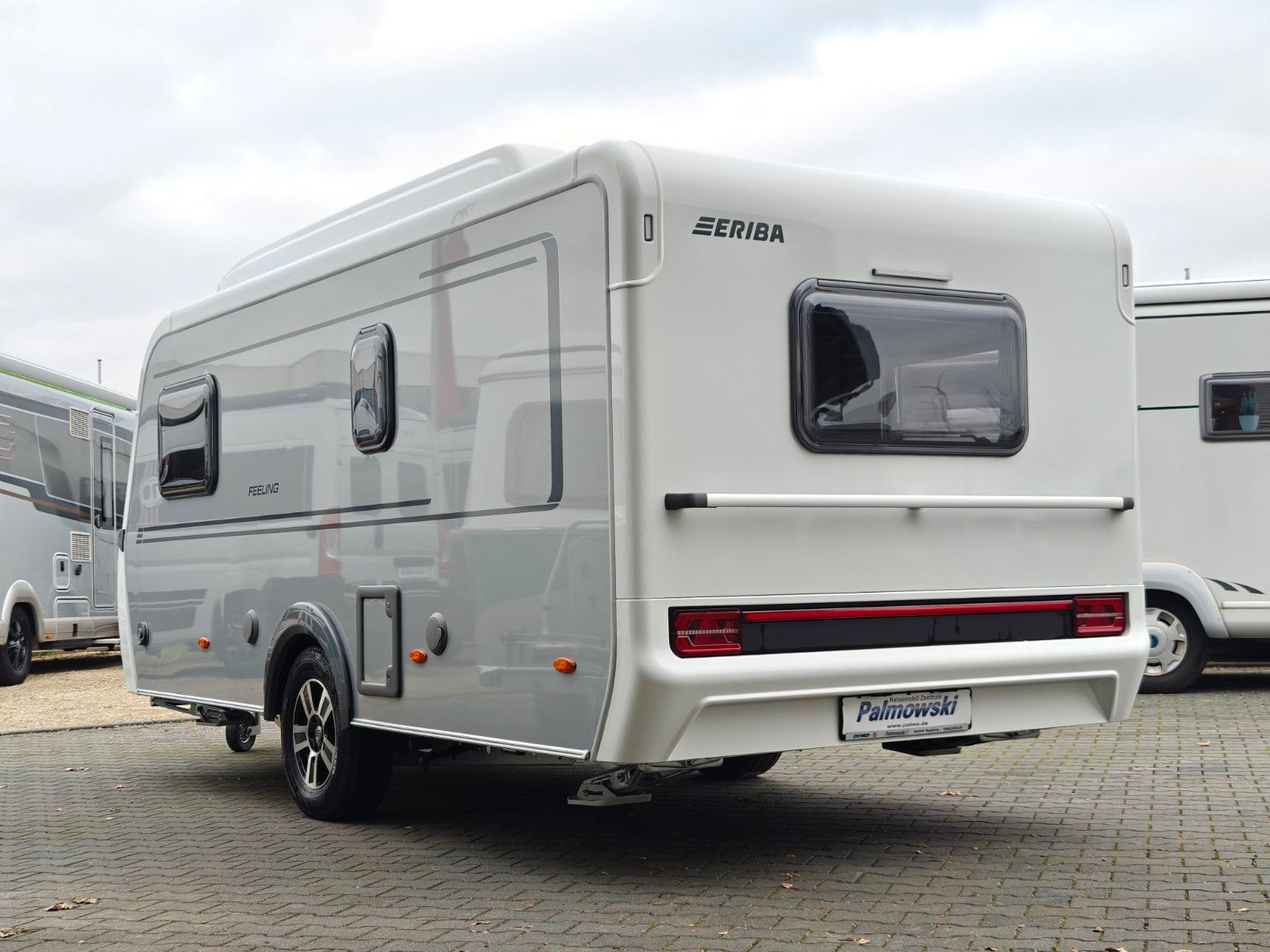 Fahrzeugabbildung HYMER / ERIBA / HYMERCAR Feeling 425 SD - MESSE-NEUHEIT 2026! -