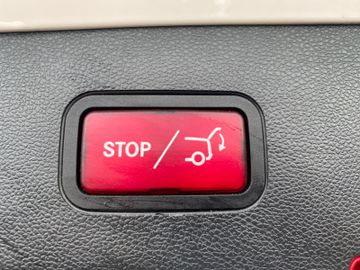 Fahrzeugabbildung Mercedes-Benz E 250 CGI T AMG*Totwinkel*LED*Navi*SHZ*Tempomat*