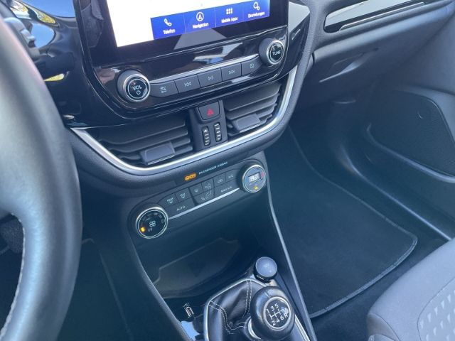 Fahrzeugabbildung Ford Fiesta 1.0 EcoBoost Titanium, Navi, Tempomat, Ei