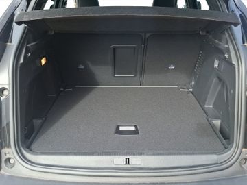 Peugeot 3008 GT 1.2 136 Kam.+KeyLess+LED+Navi+SHZ+ACC