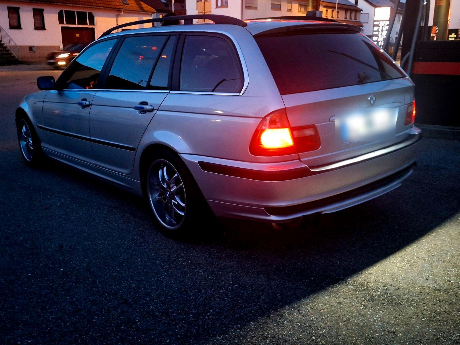 BMW 320