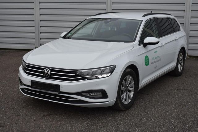 Volkswagen Passat Business AHK Nav R.Cam LED ACC Spurassist