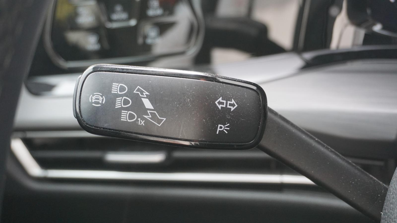 Volkswagen Golf VIII 1.5 eTSI DSG Style LED Navi ACC Kamera, миниатюра 18