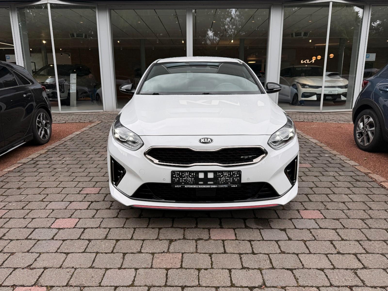 Kia pro cee'd / ProCeed