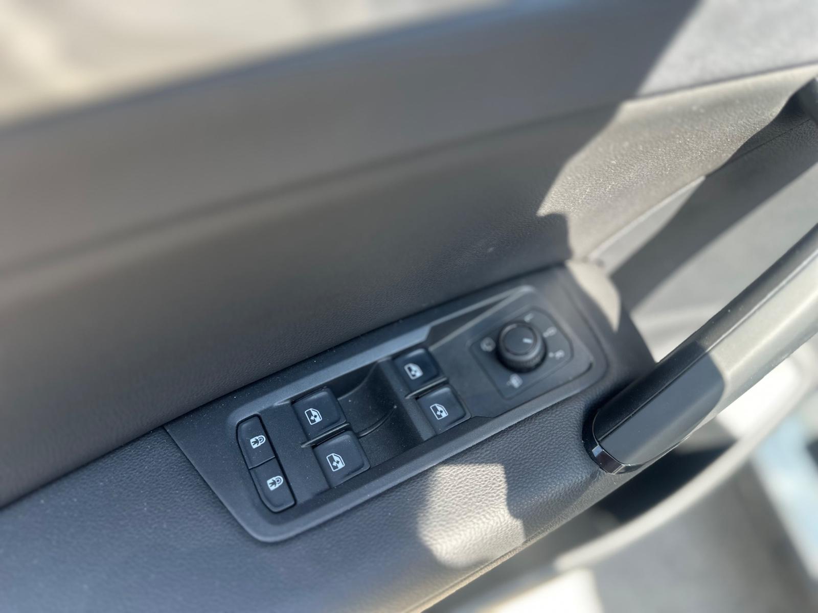 Volkswagen Touran *7Sitze*CAM*, миниатюра 10