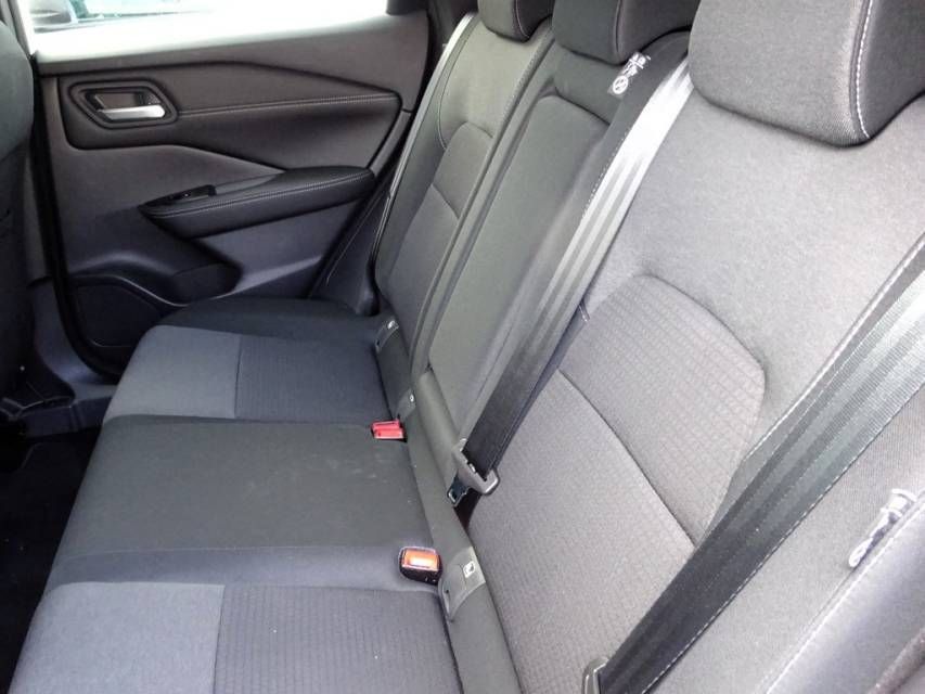 Fahrzeugabbildung Nissan Qashqai 1,3 DIG-T X-tronic N-Connecta