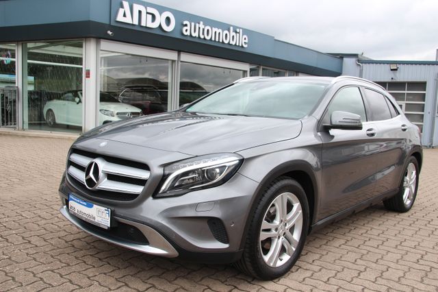 Mercedes-Benz GLA 200d Leder/Xenon/COMAND/H&K/Kamera/Memory