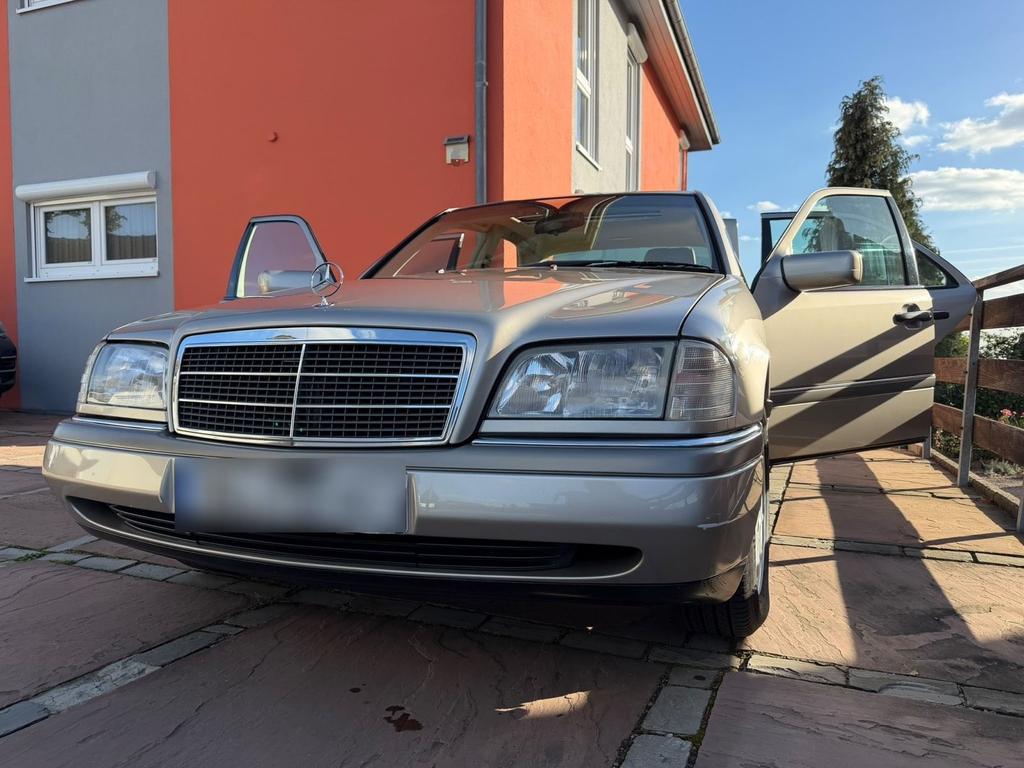Mercedes-Benz C 230 Elegance W202