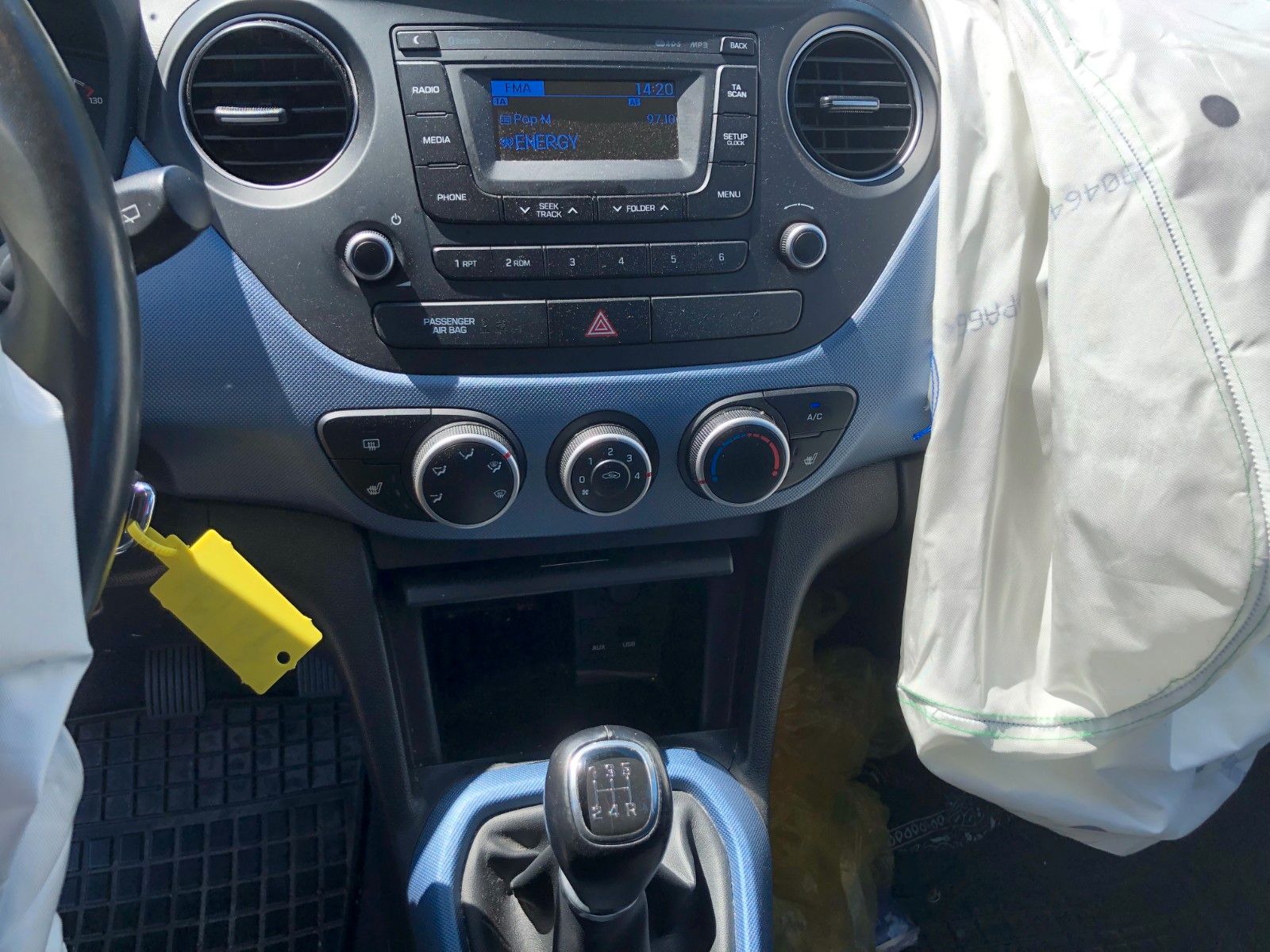 Fahrzeugabbildung Hyundai i10 Style Frontschaden