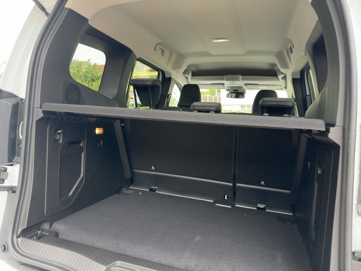 Fahrzeugabbildung Renault Kangoo PKW TECHNO TCe 130 EDC NAVI KAMERA EPH