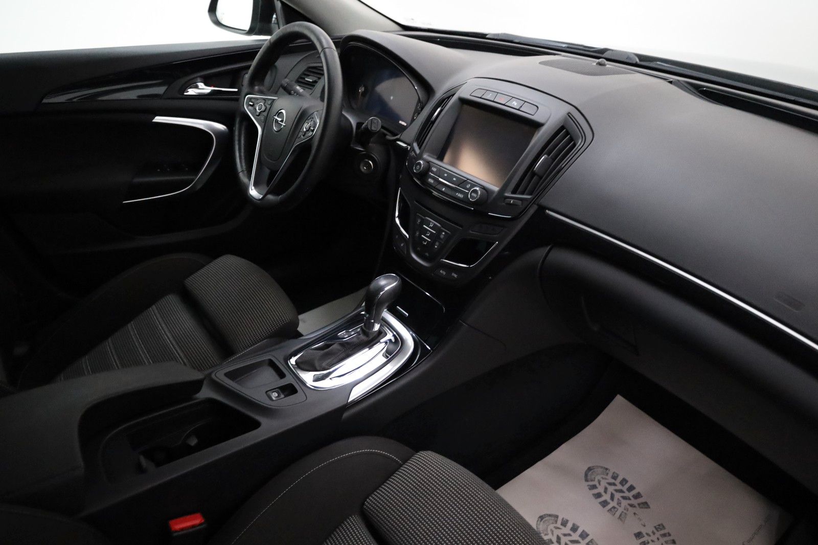 Fahrzeugabbildung Opel Insignia A ST Innovation Navi,Xenon,Kamera,SR+WR