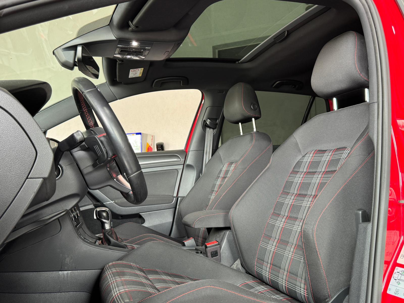 Volkswagen Golf GTI Performance Virtual/PANO/Matrix/SZH/ACC