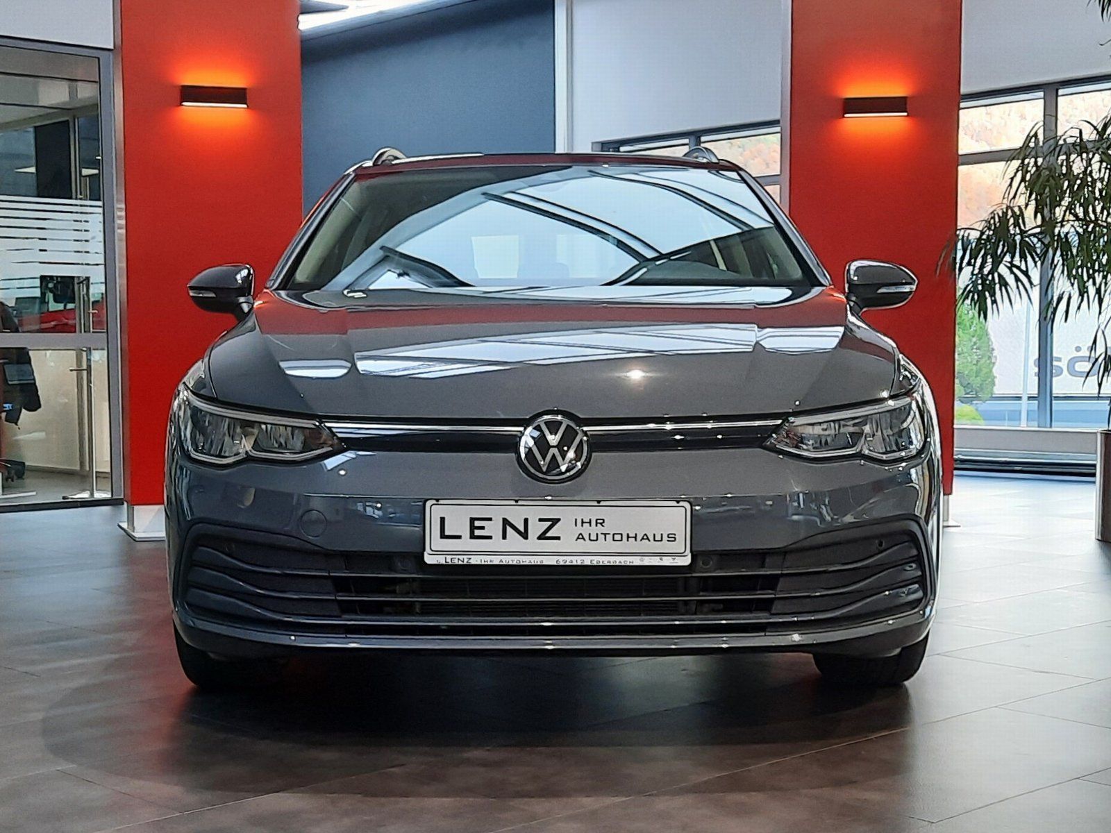 Fahrzeugabbildung Volkswagen Golf Variant Life TDI *Navi*Cam*LED*PDC*Sitzhzg*