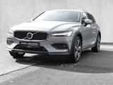 Volvo V60 Cross Country B4 AWD Ultimate Pano Head UP 3 - Volvo V60 Cross Country: Ultimate