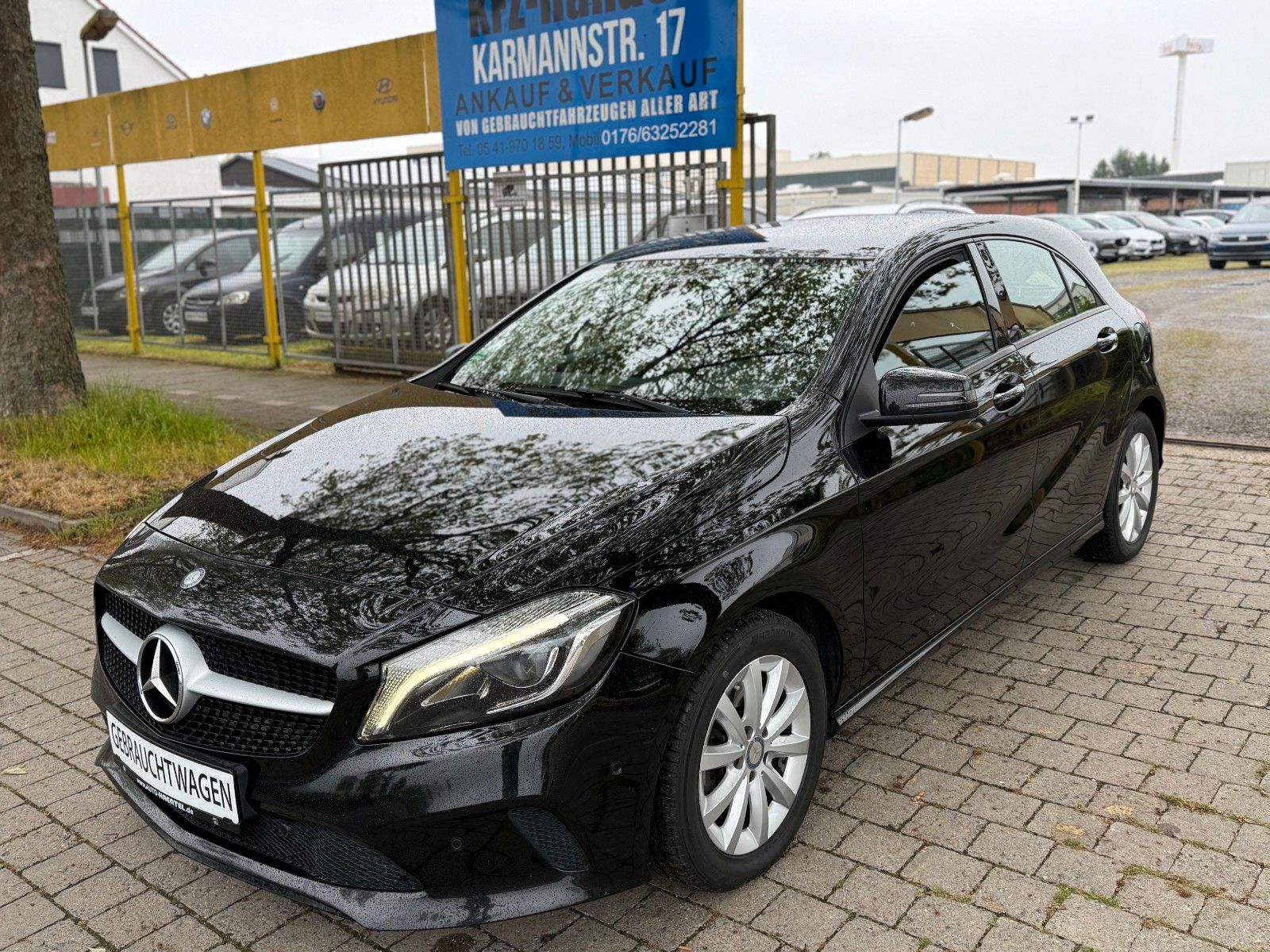 MERCEDES-BENZ A 200