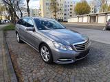 Mercedes-Benz E 250 E T-Modell E 250 CDI 4Matic Sehr Gepflegt - Mercedes-Benz E 250: 4matic