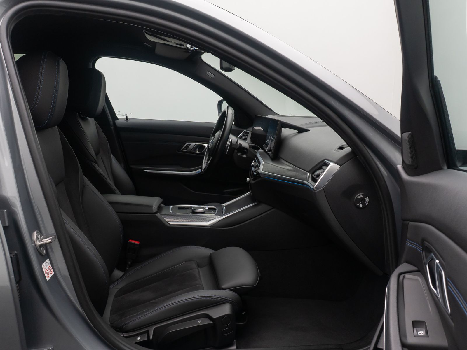 Fahrzeugabbildung BMW 320d M Sport HUD DAB Kamera HiFi Fernlic Komfort