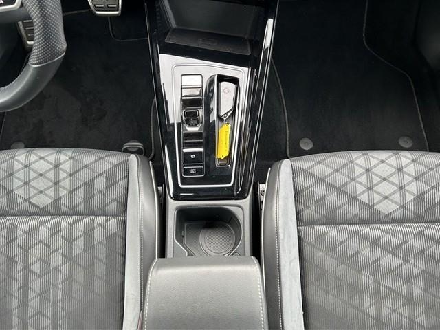 Volkswagen Golf Variant VIII R-Line 2.0TSI BlackStyle Stand, миниатюра 13