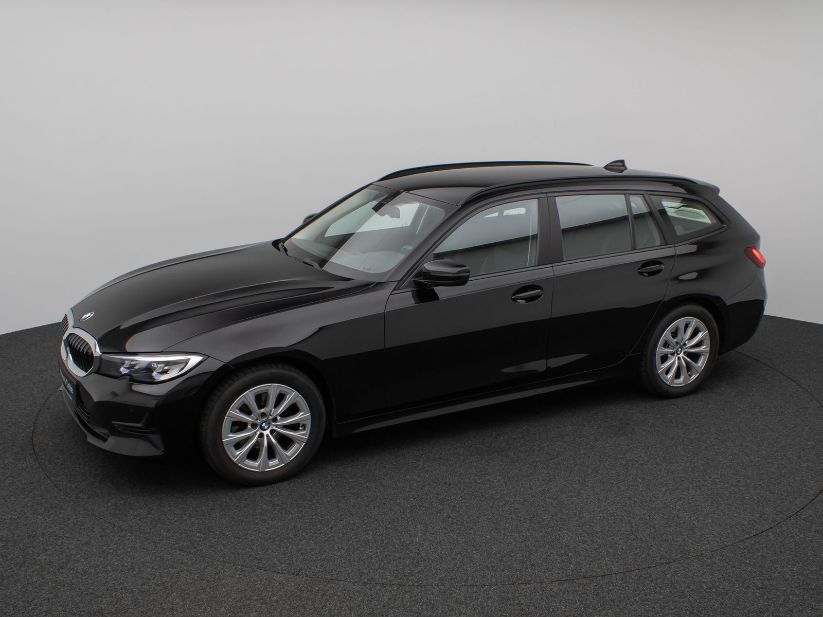 Fahrzeugabbildung BMW 320d DAB CockPitPr PDC AHK Stop&Go Komfort Sport