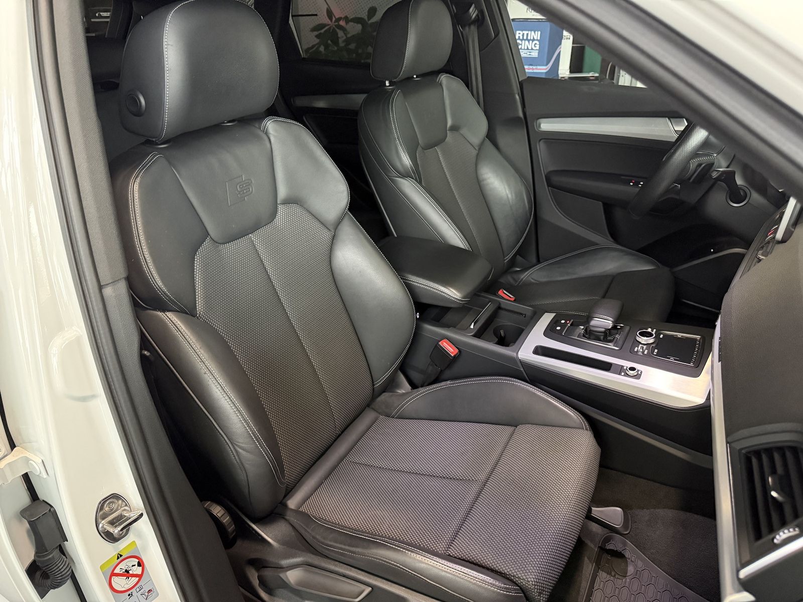 Fahrzeugabbildung Audi Q5 40 TDI qu. Sport S-LINE|NAVI|R-KAMERA|PANO