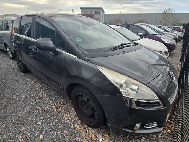 Peugeot 5008 1.6 Platinum 155 THP 7Sitzer