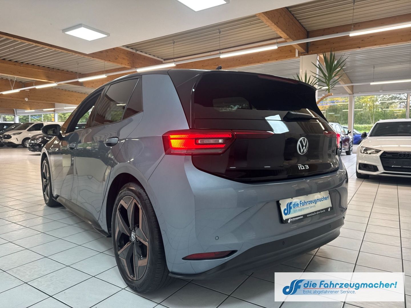 Fahrzeugabbildung Volkswagen ID.3 Pro S 150 kW Tour HUD StandHZG Navi Digital