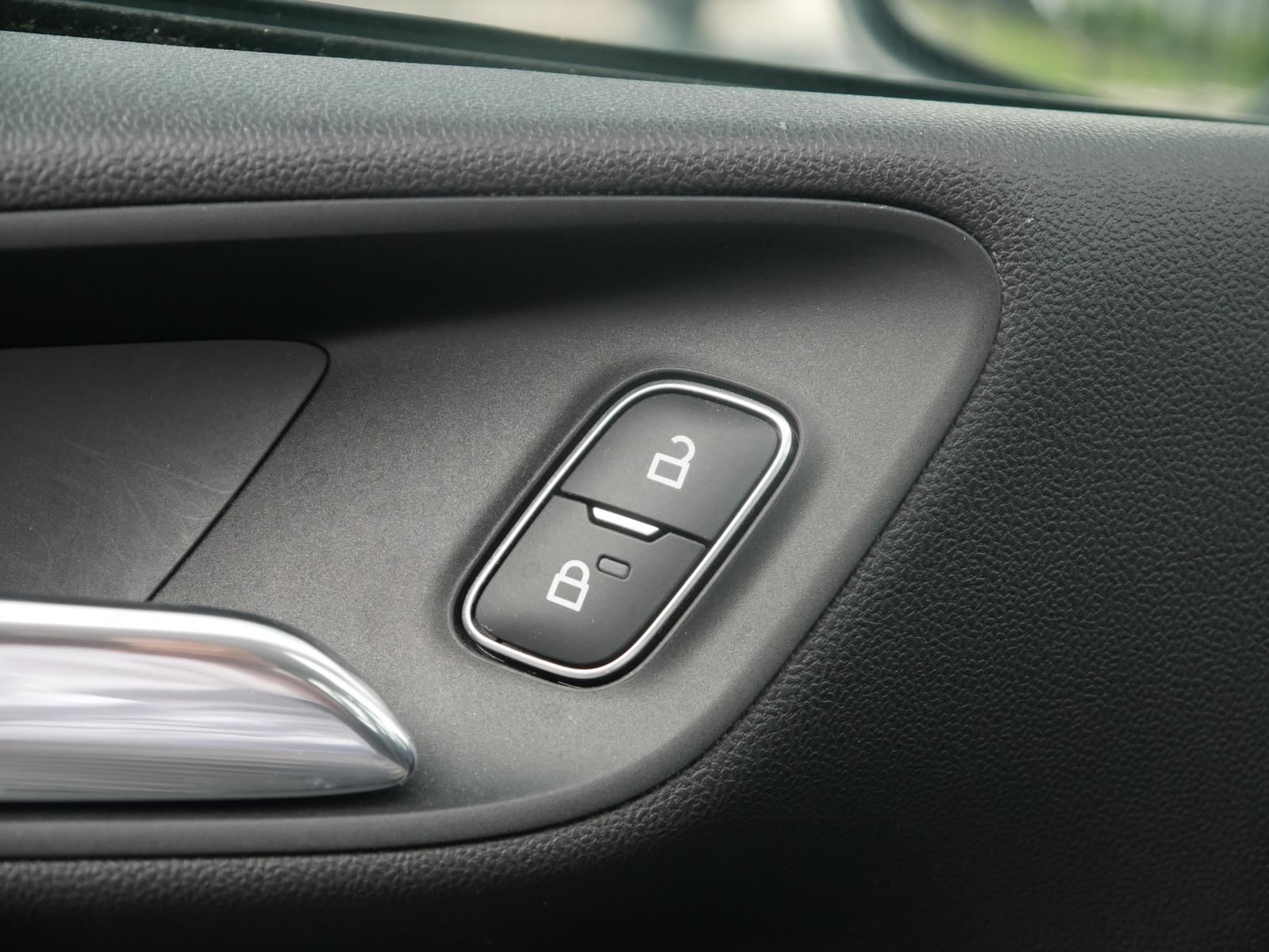 Ford Fiesta 1.1 Cool & Connect Sitzheizung Kamera PDC