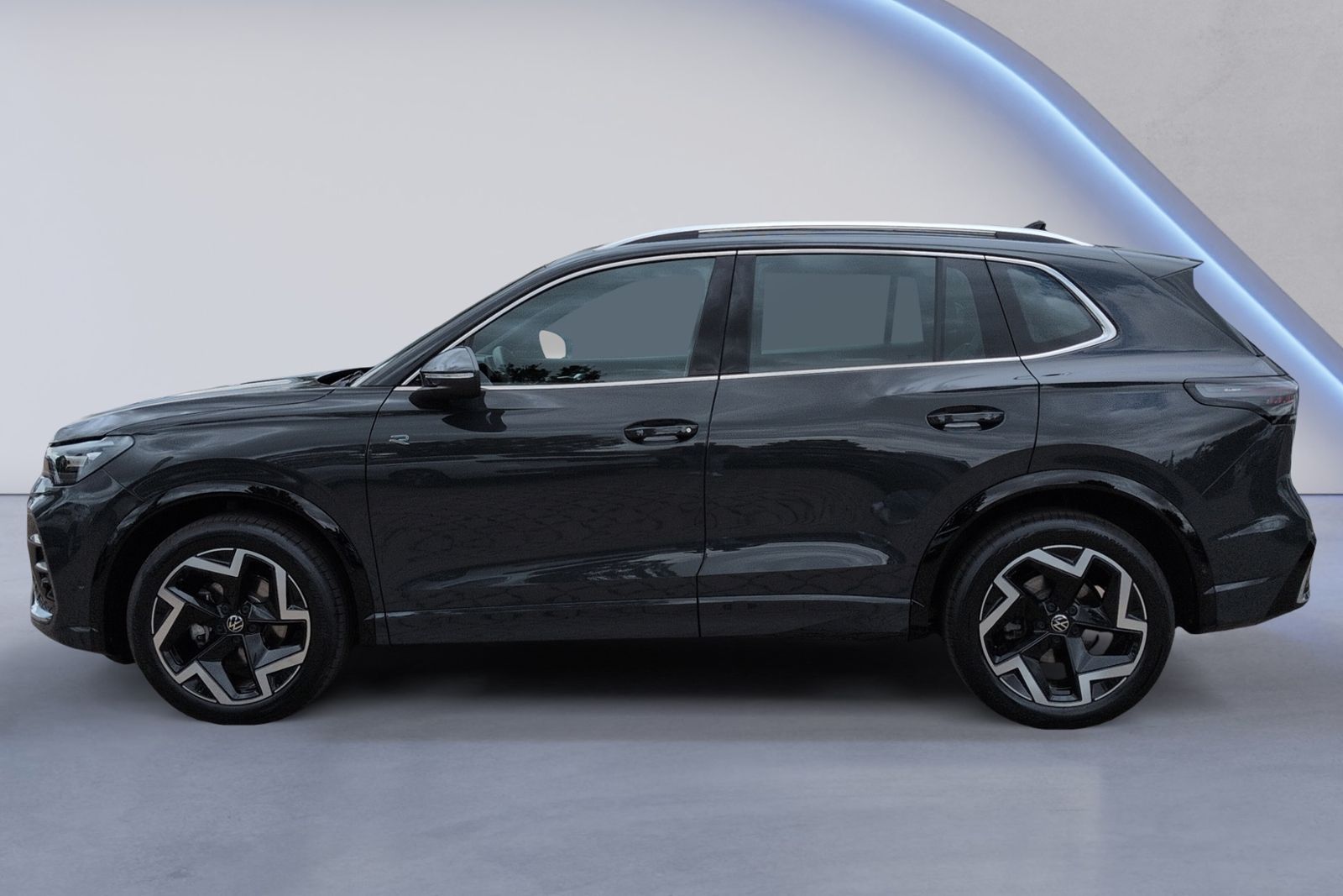 Tiguan R-Line 1.5 eTSI DSG KLIMA LED ALU
