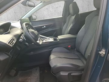 Peugeot 3008 Allure Pack1.2 PureTech 130 +Navi+Kam.+360