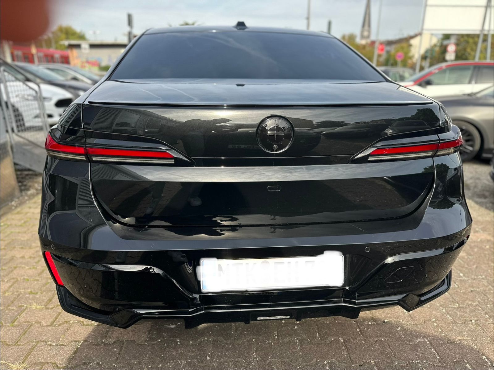 Fahrzeugabbildung BMW 740d LANG xDRIVE M SPORTPAKET*VOLL*