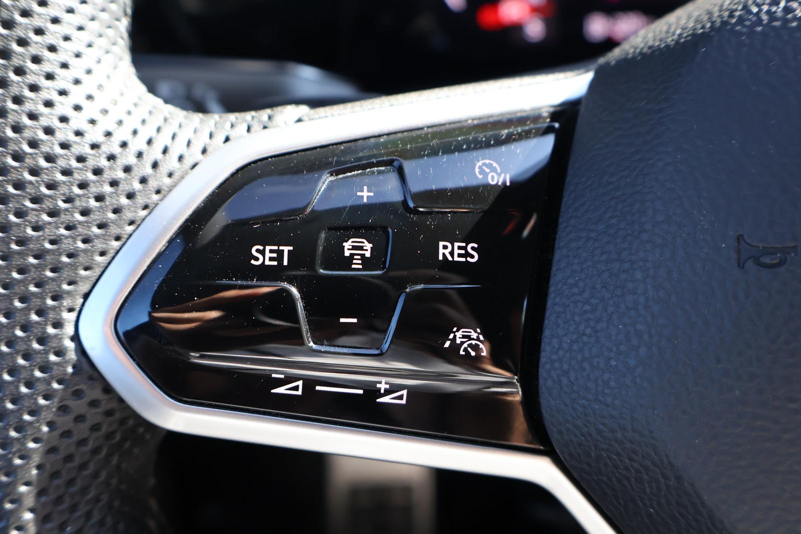 Volkswagen Golf VIII 2.0 TSI DSG GTI LED Navi ACC Kamera, миниатюра 27