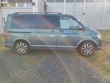 Volkswagen T6 Multivan - 4Motion/DSG/Std.-Hzg./AHK/ - mit Diesel-Antrieb: Grün, Standheizung