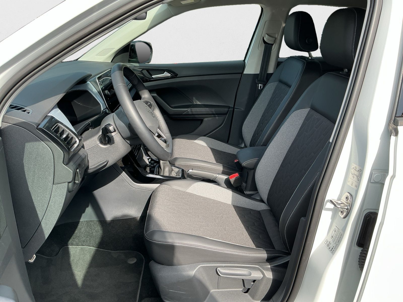Volkswagen T-Cross - Bild 9