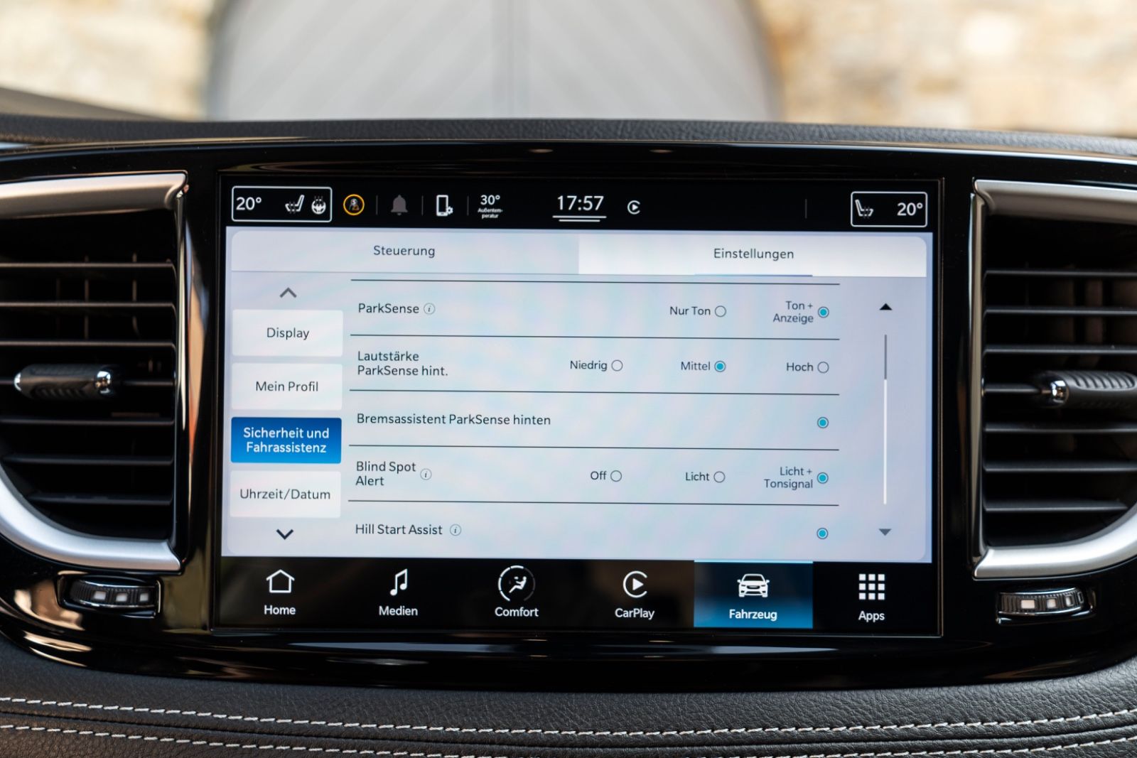 Fahrzeugabbildung Chrysler Pacifica Touring LPG ACC 360° LED TOTW CARPLAY