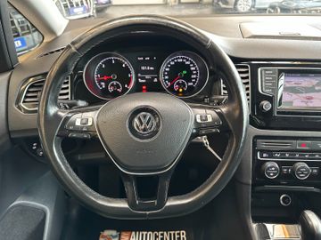 Volkswagen Golf *ACC*NAV*PDC*SitzHZ*2-ZONEN*ALCANTARA*AHK*