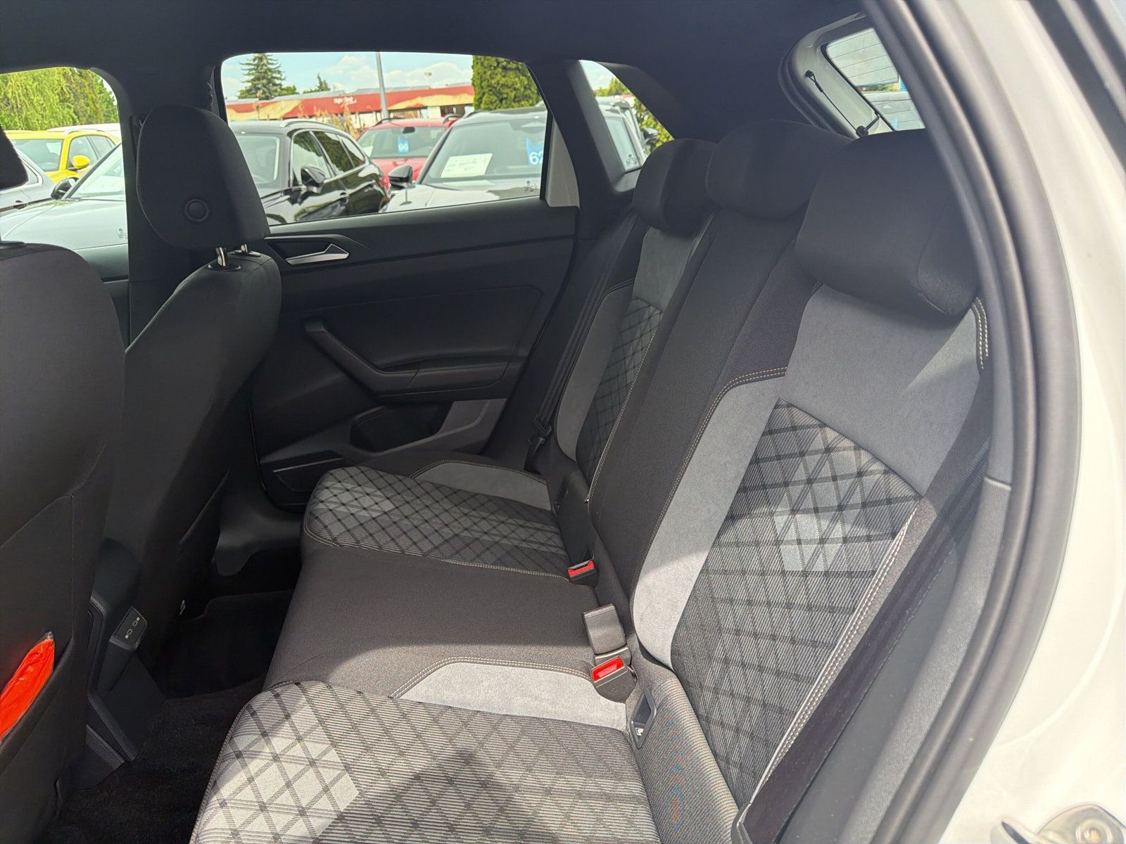 Polo R-Line TSI DSG Apple CarPlay Matrix R-Line