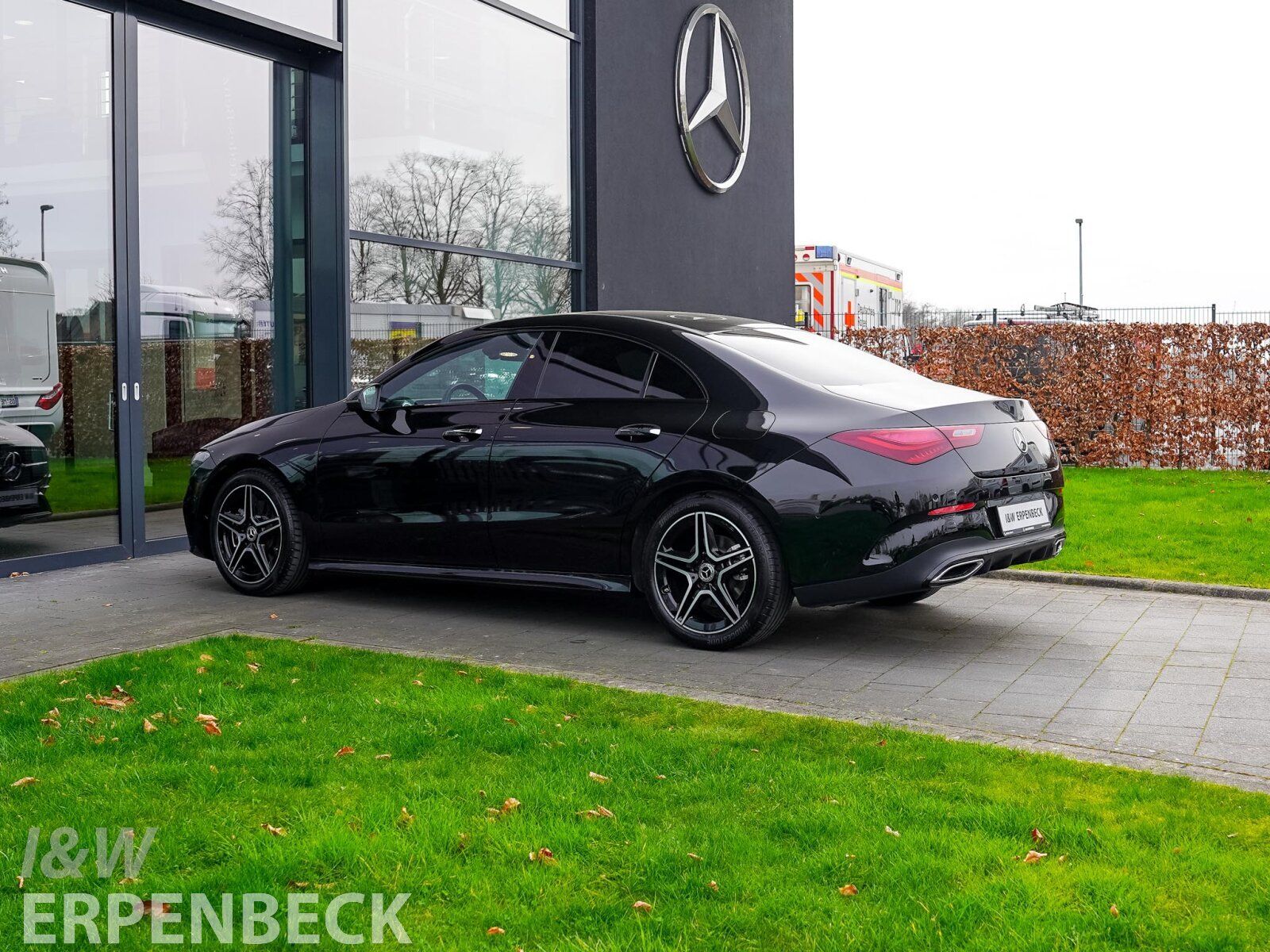 Fahrzeugabbildung Mercedes-Benz CLA 200 AMG Kamera Keyless LED Night Totwinkell