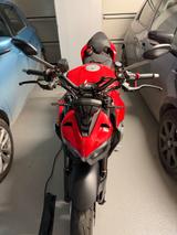 Ducati Streetfighter V2  153 PS