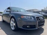 Audi S4 Avant 4.2 quattro - Audi S4 mit Benzin-Antrieb: Kombi, 4.2