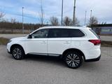 Mitsubishi Outlander 2.0 MIVEC Active ClearTec 2WD CVT ... - Mitsubishi Outlander: Cvt