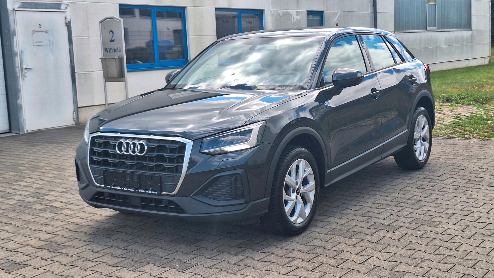 Audi Q2 30 TFSI Navi,Kamera,LED,Tempo,