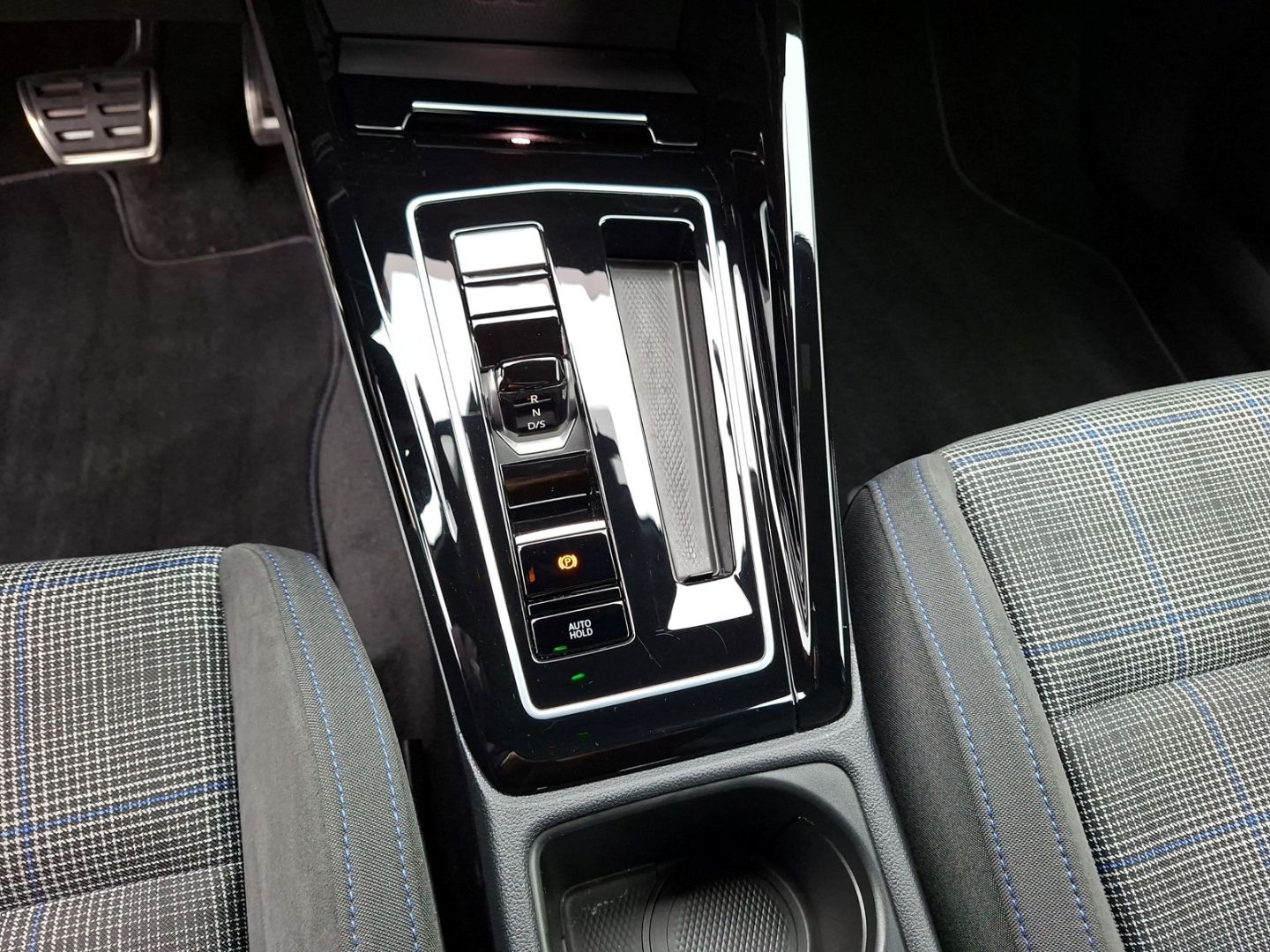 Golf VIII GTE 1.5 TSI DSG eHybrid *DCC*HUD*