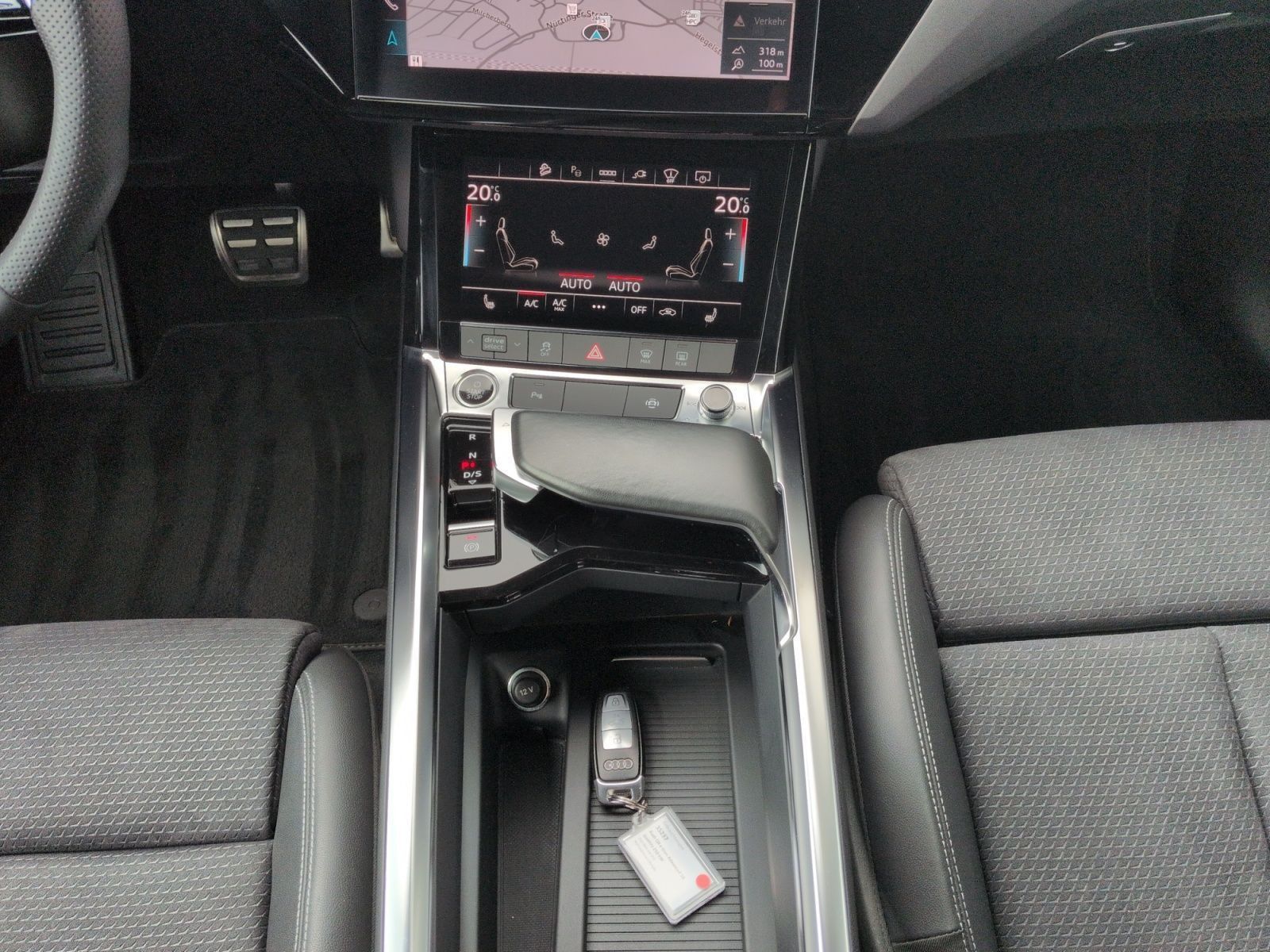 Audi Q8 e-tron - Bild 12