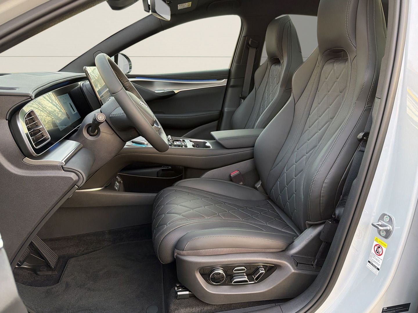 BYD SEALION 7
