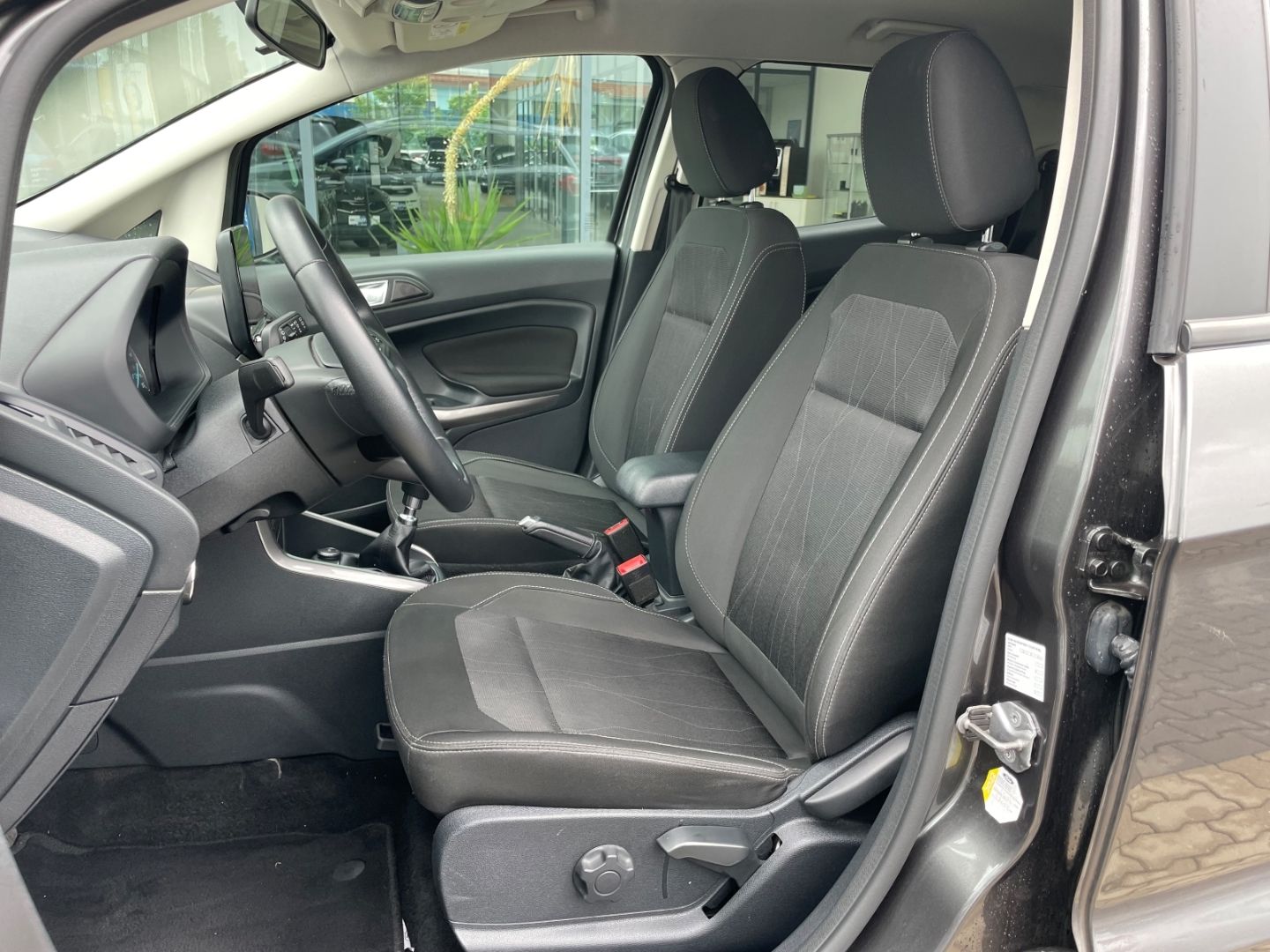 Fahrzeugabbildung Ford EcoSport C&C Klimaanlage Navi PDC SHZ heizb WSS