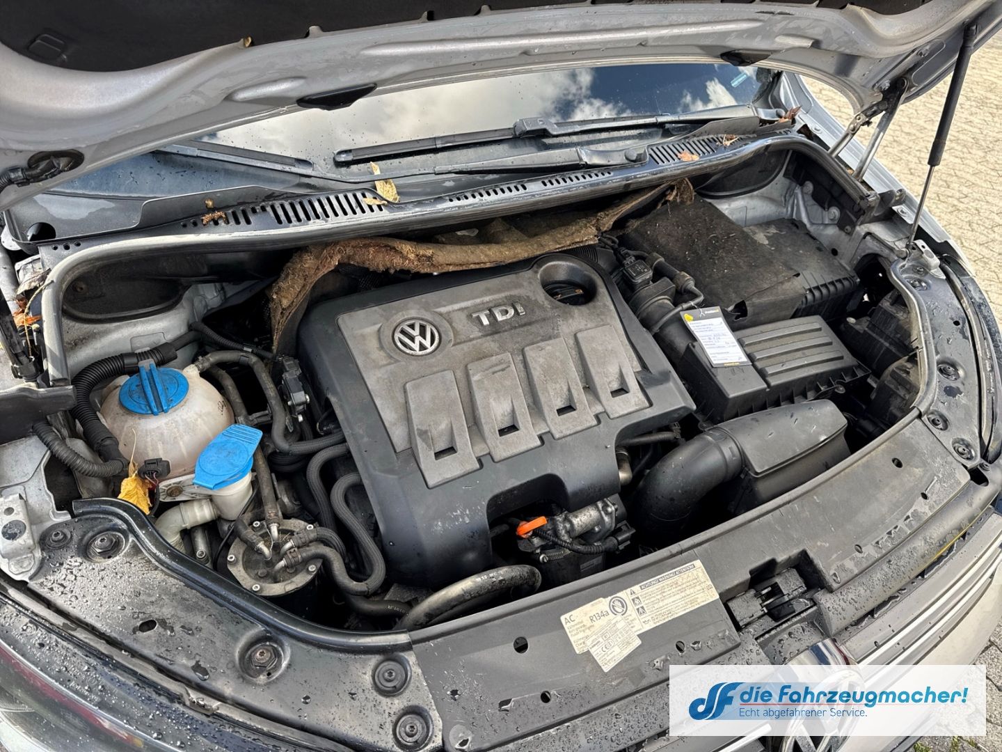 Fahrzeugabbildung Volkswagen Touran Comfortline Navi Dyn. Kurvenlicht *EXPOR