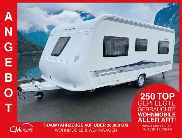 Hobby De Luxe 560 CFE - Rundsitzgruppe - Festbett -