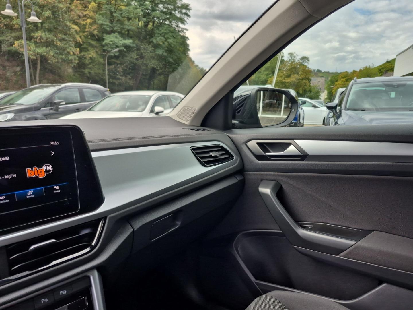 Volkswagen T-Roc Life DSG LED Sitzheizung LM PDC, миниатюра 23