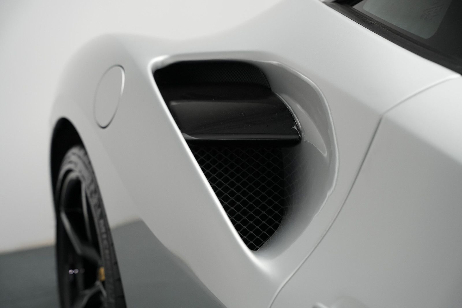 Fahrzeugabbildung Ferrari 488 GTB GTB Coupé DCT/SCUDERIA/KAMERA/